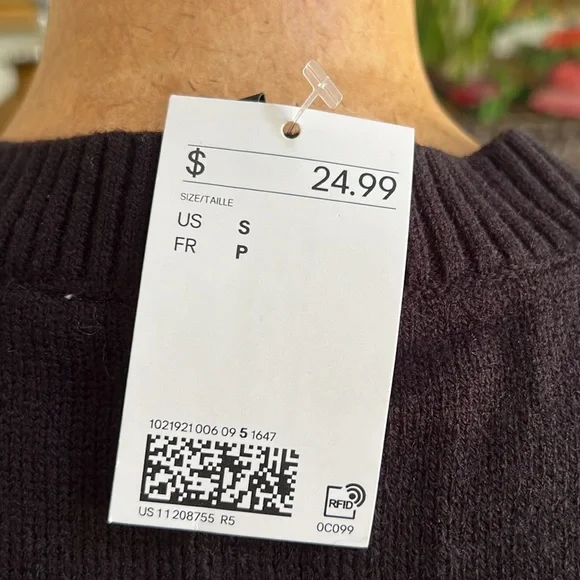 Plaid Sleeveless Crop Sweater - Picture 4 of 4